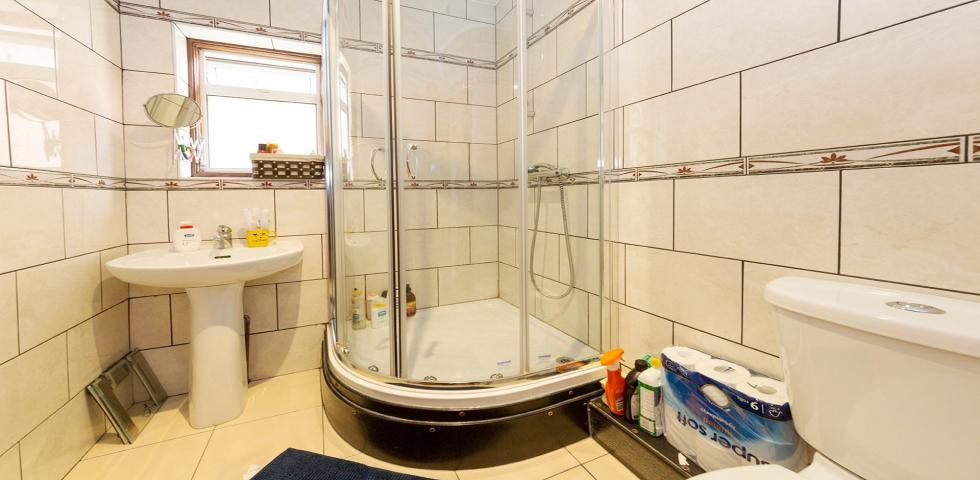 			3 Bedroom, 1 bath, 1 reception Flat			 Acland Road, Willesden Green